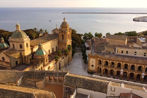 Il duomo e i tetti di Mazara